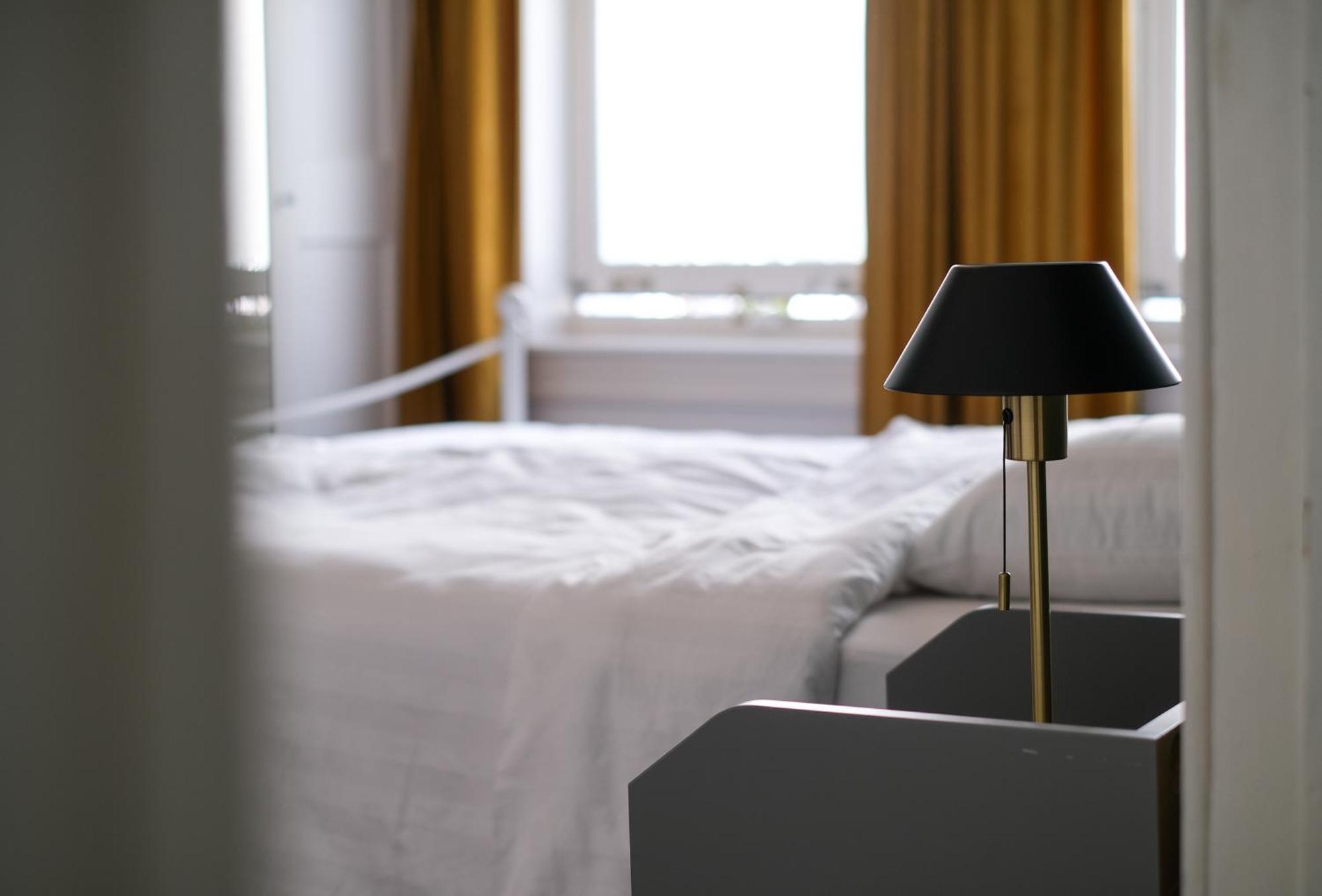 Your Homestay In A Bibliophile Mansion Antwerpen Eksteriør bilde